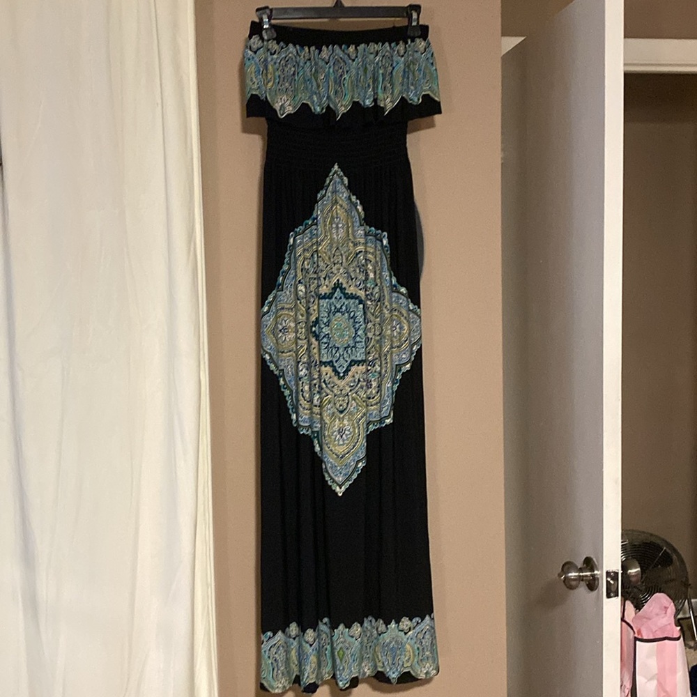 Chic Black Maxi Dress with Blue and Cream Design